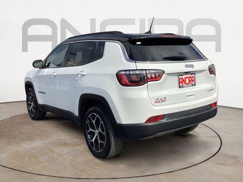Used 2024 Jeep Compass Limited AWD/4WD image 11