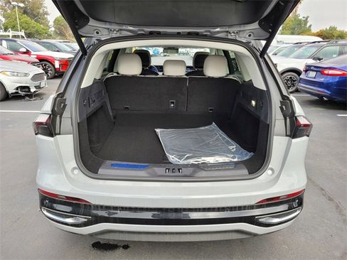 New 2026 Lincoln Nautilus Reserve image 17