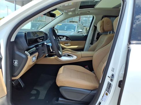 New 2026 Mercedes-Benz GLS 450 4MATIC image 11