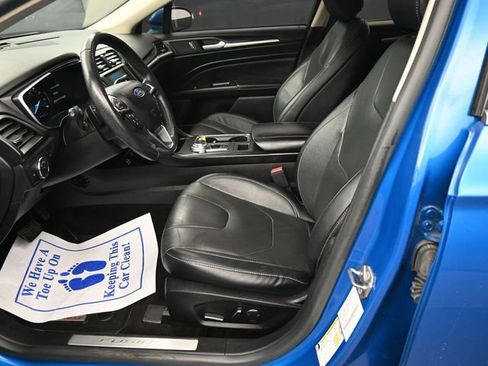 Used 2020 Ford Fusion Titanium image 11