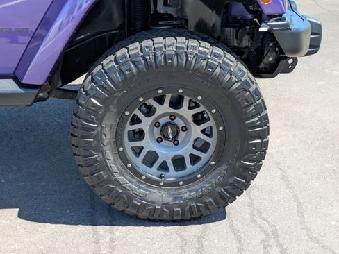 Used 2016 Jeep Wrangler Unlimited Sahara image 21