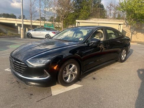 Used 2022 Hyundai Sonata SE image 3