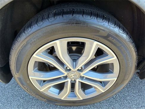 Used 2020 Honda CR-V Touring image 17