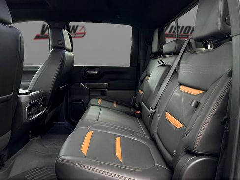 Used 2020 GMC Sierra 2500 AT4 w/ AT4 Premium Package image 10