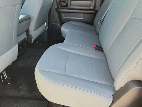 Used 2017 RAM 1500 Express AWD/4WD image 10