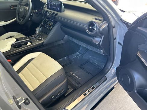 Used 2025 Lexus IS 350 F Sport w/ Navigation Package RWD image 27