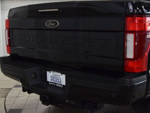 Used 2022 Ford F350 Lariat w/ Black Appearance Package AWD/4WD image 18