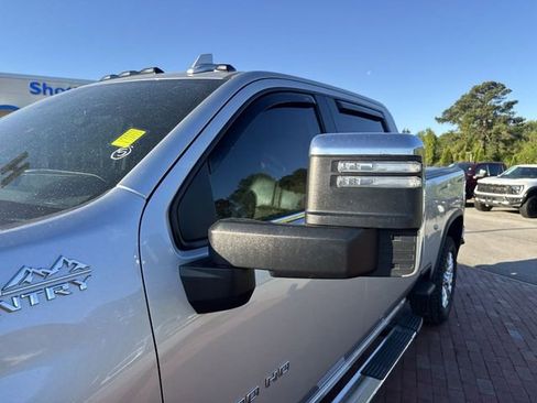 Used 2021 Chevrolet Silverado 2500 High Country w/ Z71 Off-Road Package image 5