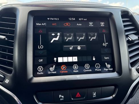 Certified 2021 Jeep Cherokee Latitude Lux 80th Anniv w/ Quick Order Package 26U 80TH AWD/4WD image 27