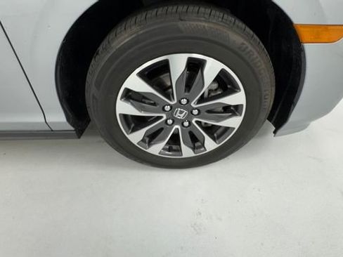 Used 2024 Honda Odyssey EX-L image 9