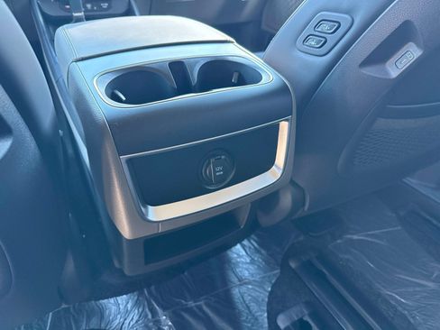 New 2026 Kia Carnival EX image 12