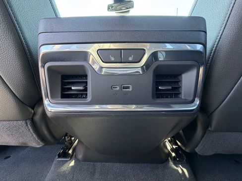 Used 2025 GMC Sierra 2500 Denali AWD/4WD image 7