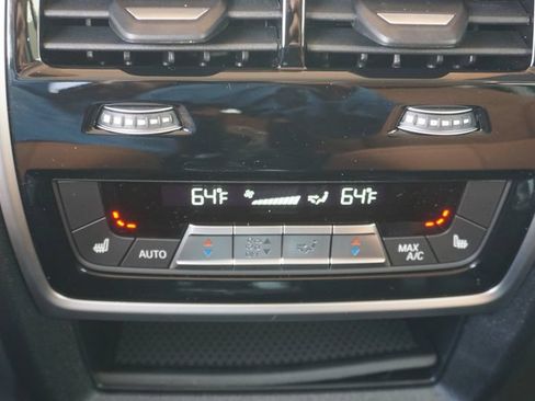 New 2027 BMW X7 xDrive40i AWD/4WD image 16