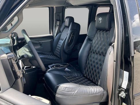 New 2026 GMC Savana 2500 Extended w/ Driver Convenience Package RWD image 18