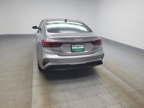Used 2024 Kia Forte LXS FWD image 6