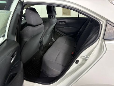 Used 2021 Toyota Corolla LE FWD image 26