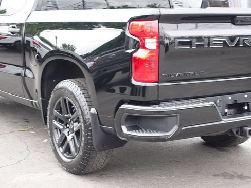 Used 2024 Chevrolet Silverado 1500 Custom AWD/4WD image 9