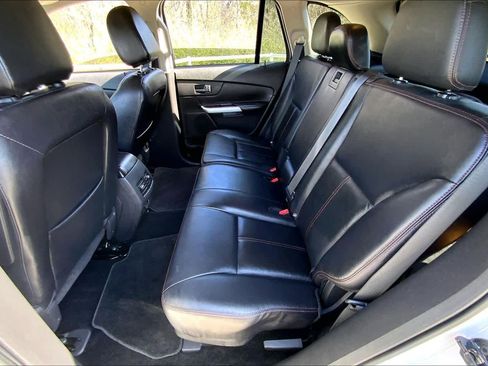 Used 2013 Ford Edge SEL image 21