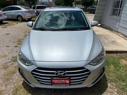 Used 2017 Hyundai Elantra Value Edition w/ Cargo Package FWD image 2