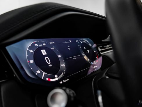 Used 2024 Land Rover Range Rover Sport SE image 28