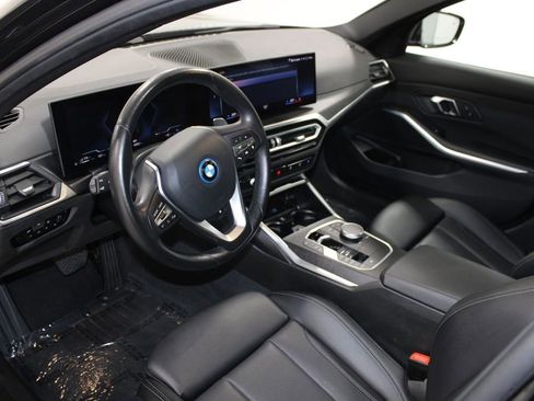 Used 2024 BMW 330e image 21