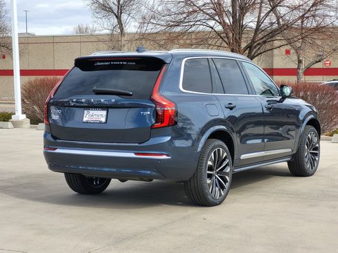 New 2026 Volvo XC90 T8 Plus w/ Protection Package Premier AWD/4WD image 2