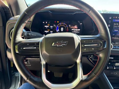 Certified 2025 Chevrolet Colorado Z71 w/ Midnight Edition AWD/4WD image 26