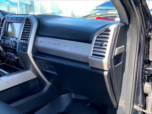 Used 2017 Ford F250 Lariat w/ Lariat Value Package image 19