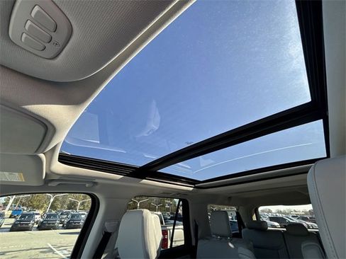 New 2026 Ford Expedition Max Platinum w/ Driver's Package image 16