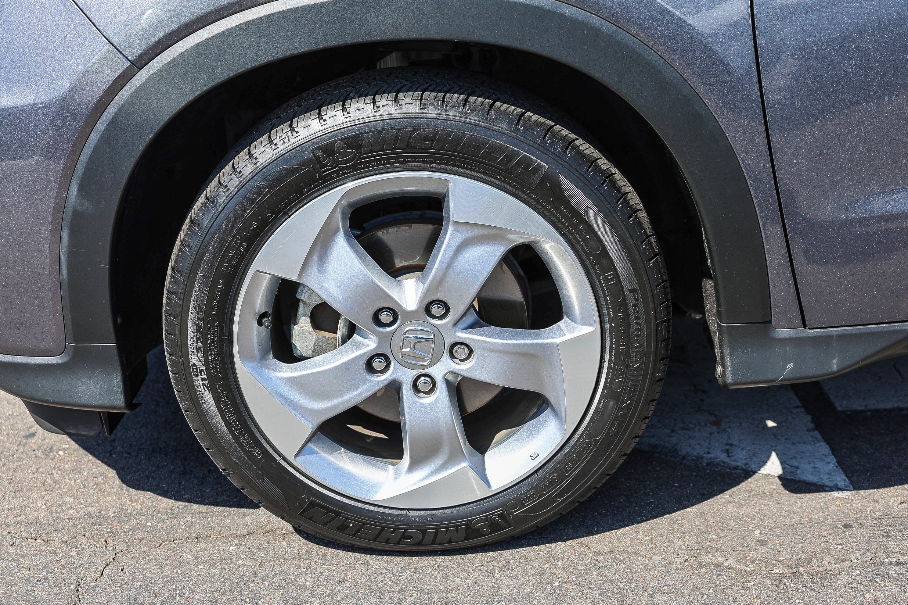 Certified 2020 Honda HR-V LX image 28