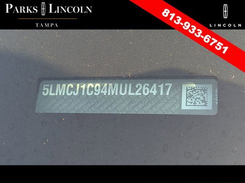 Used 2021 Lincoln Corsair Standard w/ Premium Package image 16