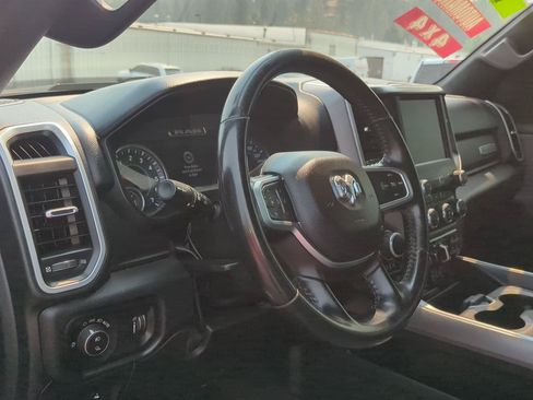 Used 2022 RAM 1500 Big Horn AWD/4WD image 11