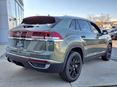 New 2026 Volkswagen Atlas Cross Sport SE image 10