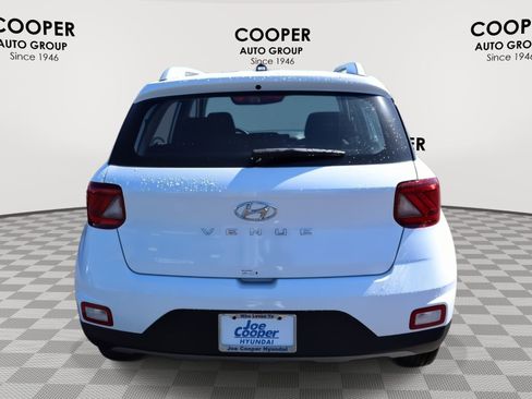 New 2026 Hyundai Venue SEL FWD image 7