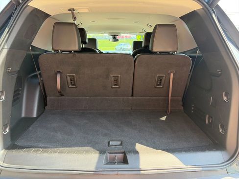 Used 2019 Chevrolet Traverse LT w/ LT Premium Package image 22