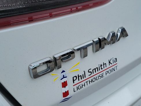 Used 2019 Kia Optima SX FWD image 10