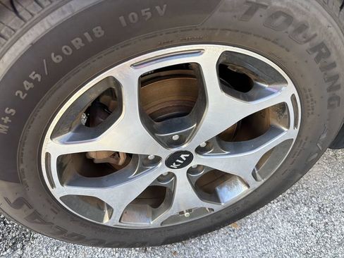 Used 2020 Kia Telluride EX w/ Towing Package FWD image 10