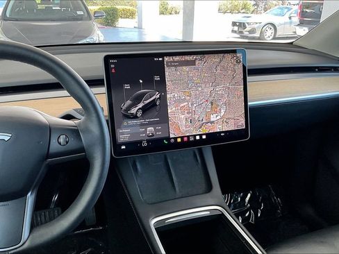Used 2023 Tesla Model Y Long Range AWD/4WD image 9