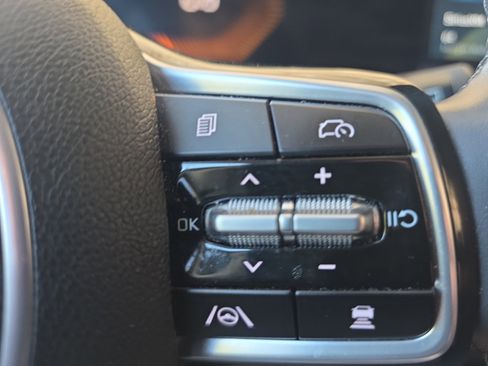 Certified 2024 Kia Sorento S FWD image 24