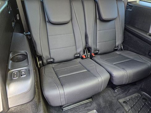 New 2026 Mercedes-Benz GLS 450 4MATIC image 36