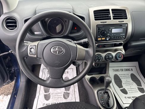 Used 2012 Scion xD image 19