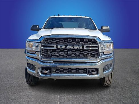 Used 2021 RAM 5500 Tradesman w/ Chrome Appearance Group image 2