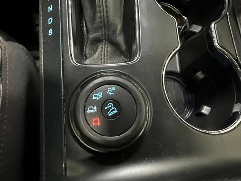 Used 2017 Ford Explorer Sport w/ Equipment Group 401A AWD/4WD image 19