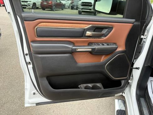 Used 2023 RAM 1500 Limited AWD/4WD image 7