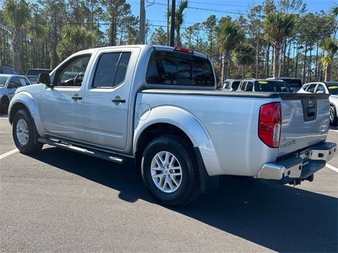 Used 2018 Nissan Frontier SV w/ Value Truck Package image 4