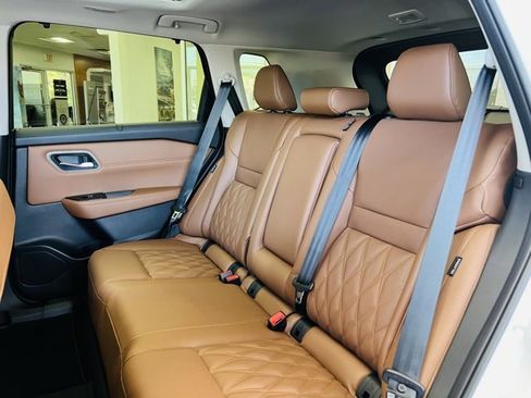 New 2026 Nissan Rogue Platinum image 26