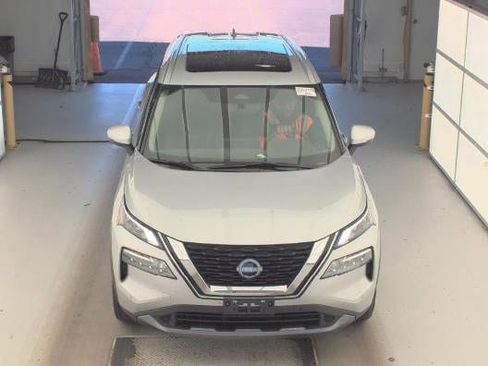 Used 2023 Nissan Rogue SL w/ SL Premium Package AWD/4WD image 3