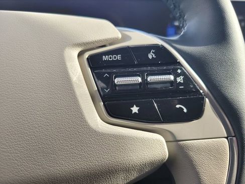 Used 2022 Kia EV6 Wind w/ Wind Technology Package image 26