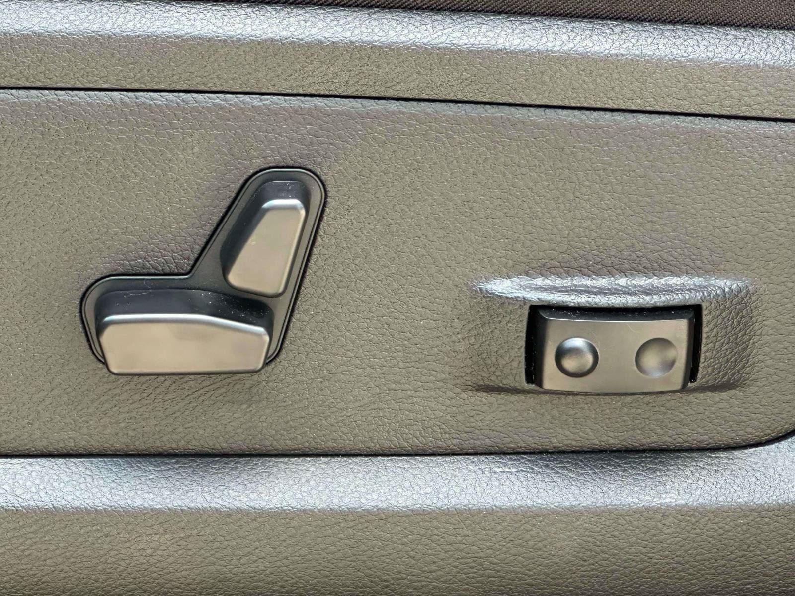 Used 2025 RAM 2500 Laramie w/ Night Edition AWD/4WD image 16