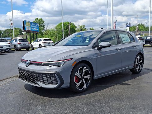 New 2026 Volkswagen GTI SE FWD image 2